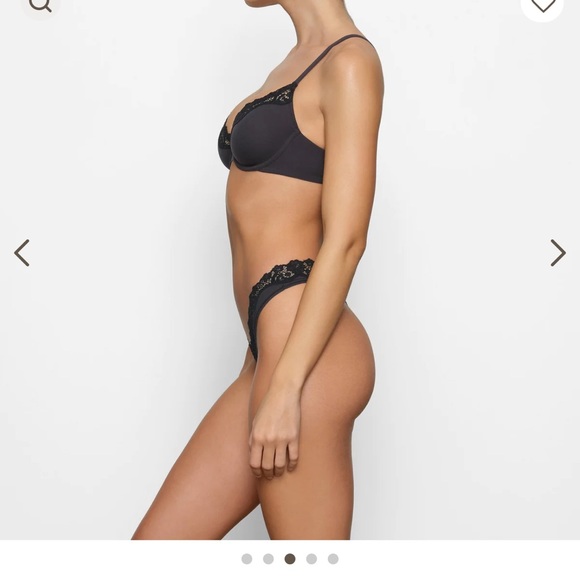 NWOT SKIMS Fits Everybody Lace Unlined Scoop Bra - Onyx - Picture 2 of 4